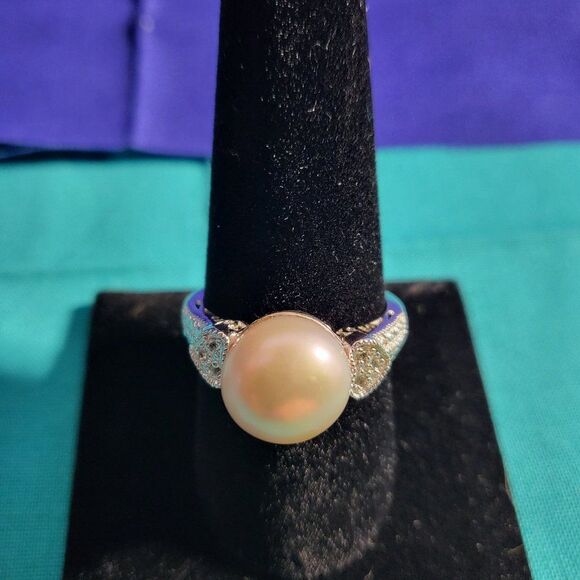 Cultured Freshwater Large Button Pearl Heart Sterling Silver Ring - Picture 3 of 8